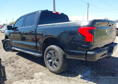 2023 Ford F150 Lightning Pro из США, поврежденный, VIN 1FTVW1EV0PWG52297